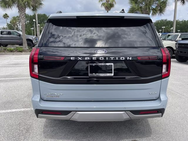 2026 Glacier Gray Metallic Tri-Coat Ford Expedition Max Platinum 4X4 SUV