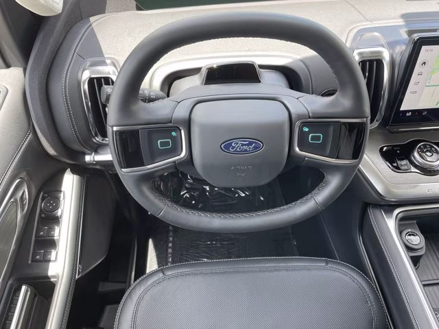 2026 Glacier Gray Metallic Tri-Coat Ford Expedition Max Platinum 4X4 SUV