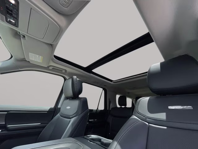 2026 Glacier Gray Metallic Tri-Coat Ford Expedition Max Platinum 4X4 SUV