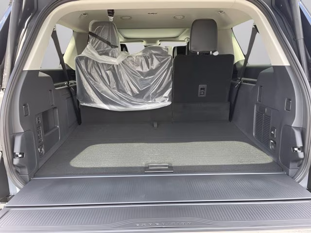 2026 Glacier Gray Metallic Tri-Coat Ford Expedition Max Platinum 4X4 SUV