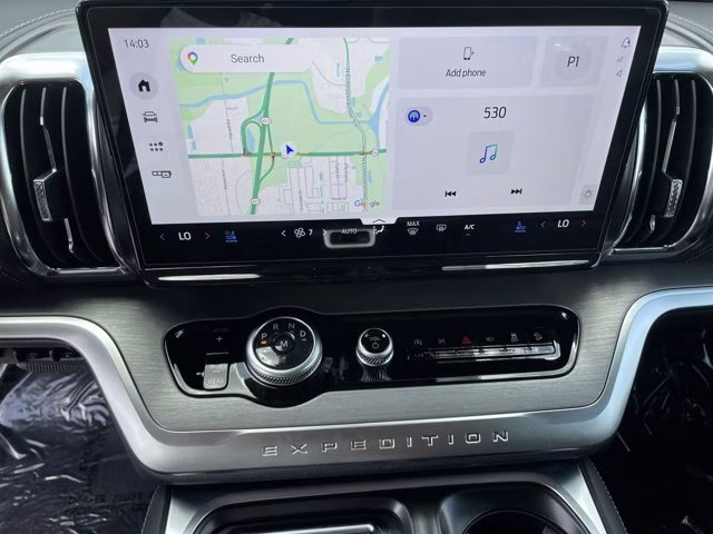 2026 Glacier Gray Metallic Tri-Coat Ford Expedition Platinum 4X4 SUV