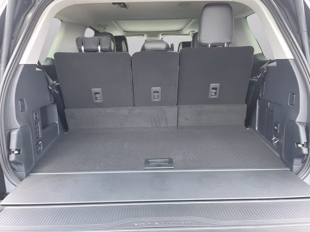 2026 Glacier Gray Metallic Tri-Coat Ford Expedition Platinum 4X4 SUV