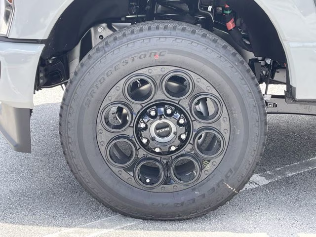 2026 Avalanche Ford Super Duty F-250 SRW XLT 4X4 Truck