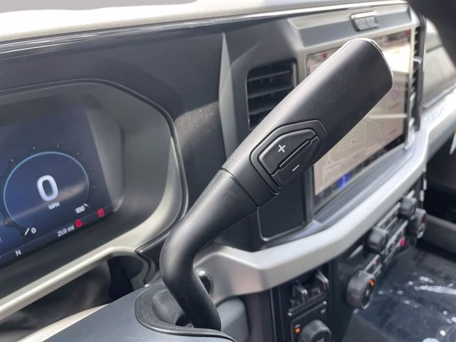 2026 Avalanche Ford Super Duty F-250 SRW XLT Lift 4X4 Truck