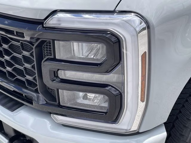 2026 Avalanche Ford Super Duty F-250 SRW XLT 4X4 Truck