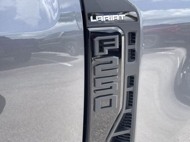 2026 Carbonized Gray Metallic Ford Super Duty F-250 SRW LARIAT 4X4 Truck