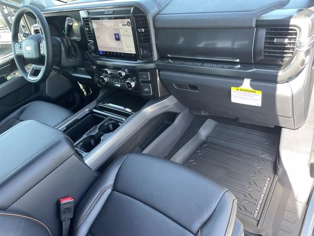 2026 Glacier Gray Metallic Tri-Coat Ford Super Duty F-250 SRW LARIAT 4X4 Truck