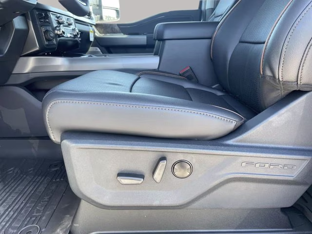 2026 Glacier Gray Metallic Tri-Coat Ford Super Duty F-250 SRW LARIAT 4X4 Truck