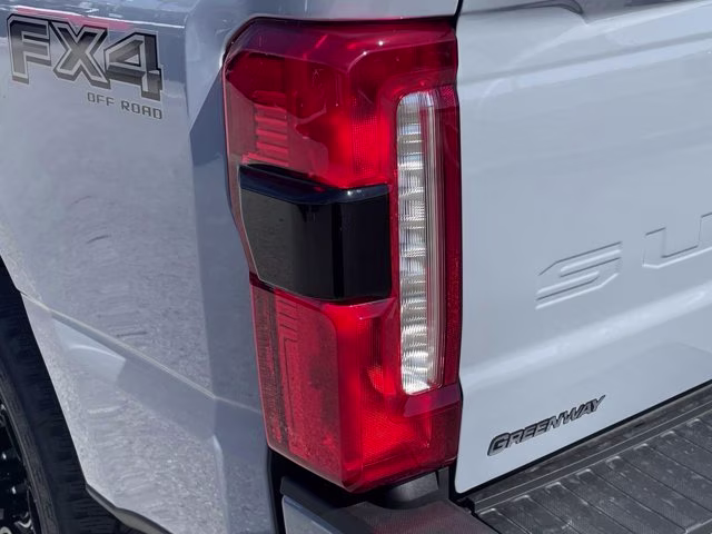 2026 Glacier Gray Metallic Tri-Coat Ford Super Duty F-250 SRW LARIAT 4X4 Truck
