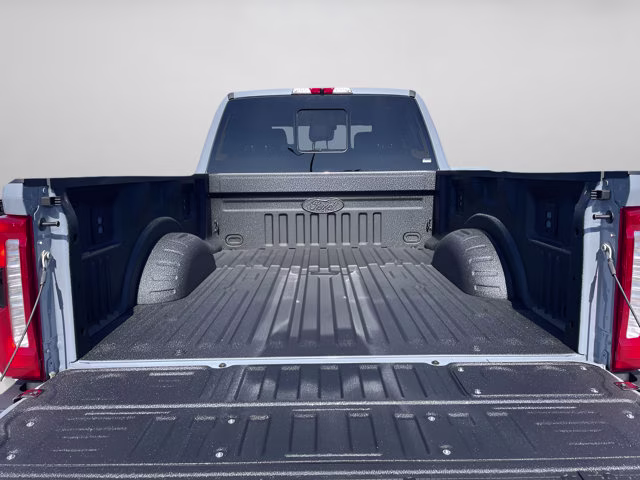 2026 Glacier Gray Metallic Tri-Coat Ford Super Duty F-250 SRW LARIAT 4X4 Truck