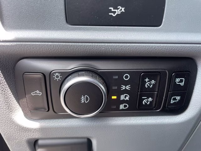 2026 Avalanche Ford F-150 XLT RWD Truck
