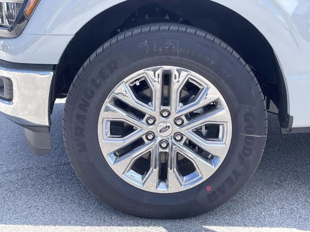 2026 Avalanche Ford F-150 XLT RWD Truck