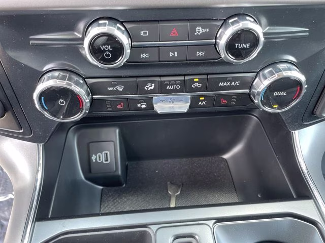 2026 Agate Black Metallic Ford F-150 XLT RWD Truck