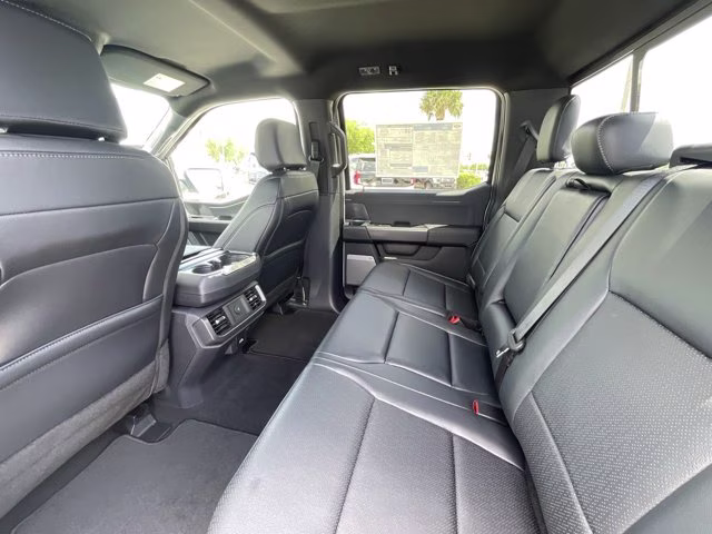 2026 Star White Metallic Tri-Coat Ford F-150 LARIAT RWD Truck