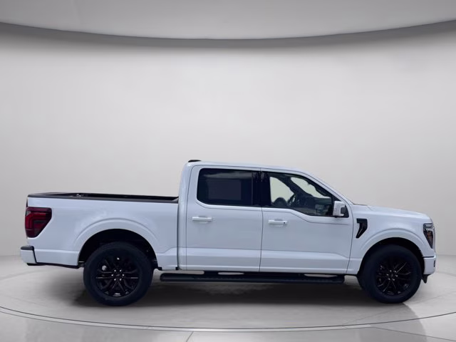 2026 Star White Metallic Tri-Coat Ford F-150 LARIAT RWD Truck