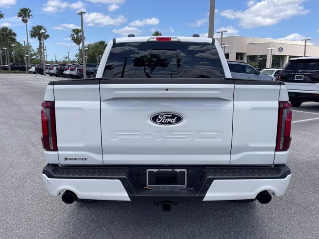 2026 Star White Metallic Tri-Coat Ford F-150 LARIAT RWD Truck