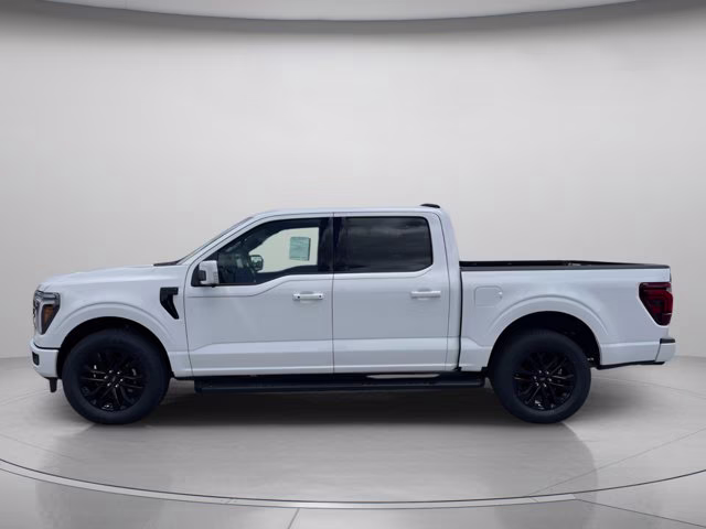 2026 Star White Metallic Tri-Coat Ford F-150 LARIAT RWD Truck
