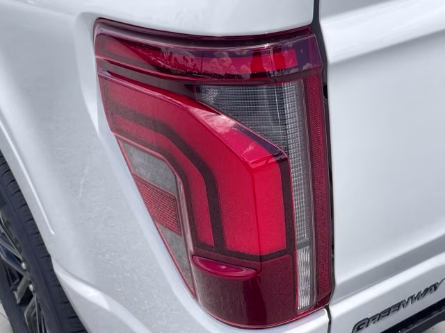 2026 Star White Metallic Tri-Coat Ford F-150 LARIAT RWD Truck