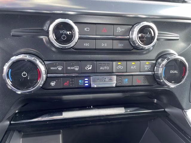 2026 Carbonized Gray Metallic Ford F-150 LARIAT 4X4 Truck
