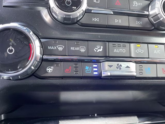 2026 Carbonized Gray Metallic Ford F-150 LARIAT 4X4 Truck