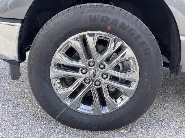 2026 Carbonized Gray Metallic Ford F-150 LARIAT 4X4 Truck