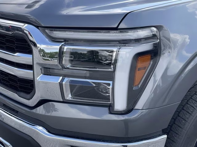 2026 Carbonized Gray Metallic Ford F-150 LARIAT 4X4 Truck