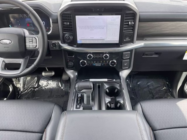 2026 Agate Black Metallic Ford F-150 LARIAT 4X4 Truck