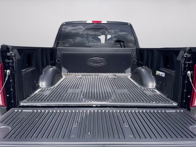 2026 Agate Black Metallic Ford F-150 LARIAT 4X4 Truck