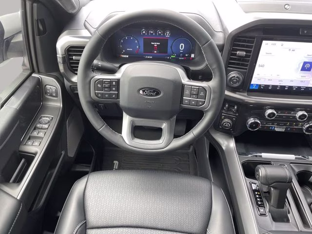 2026 Avalanche Ford F-150 LARIAT 4X4 Truck