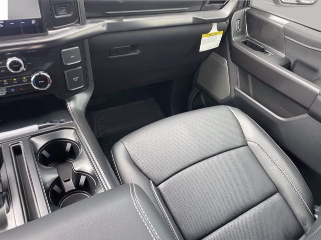 2026 Avalanche Ford F-150 LARIAT 4X4 Truck