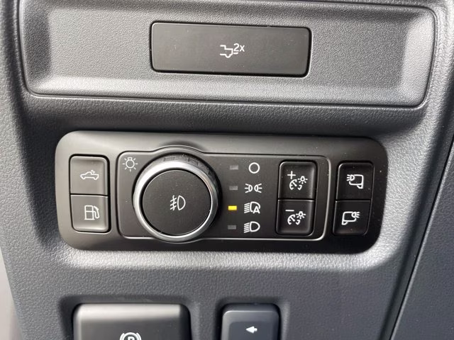 2026 Avalanche Ford F-150 Lariat Lift 4X4 Truck