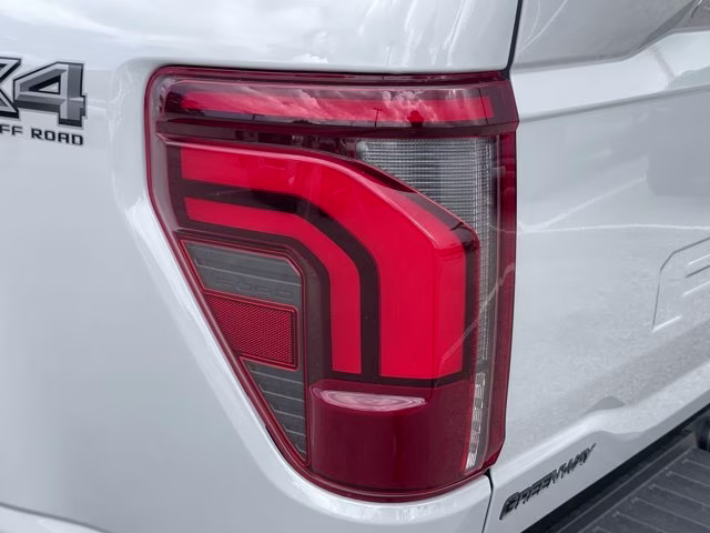 2026 Avalanche Ford F-150 LARIAT 4X4 Truck
