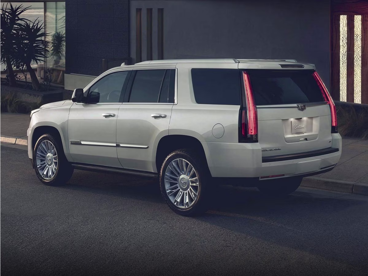2020 Crystal White Tricoat Cadillac Escalade Luxury 4X4 SUV