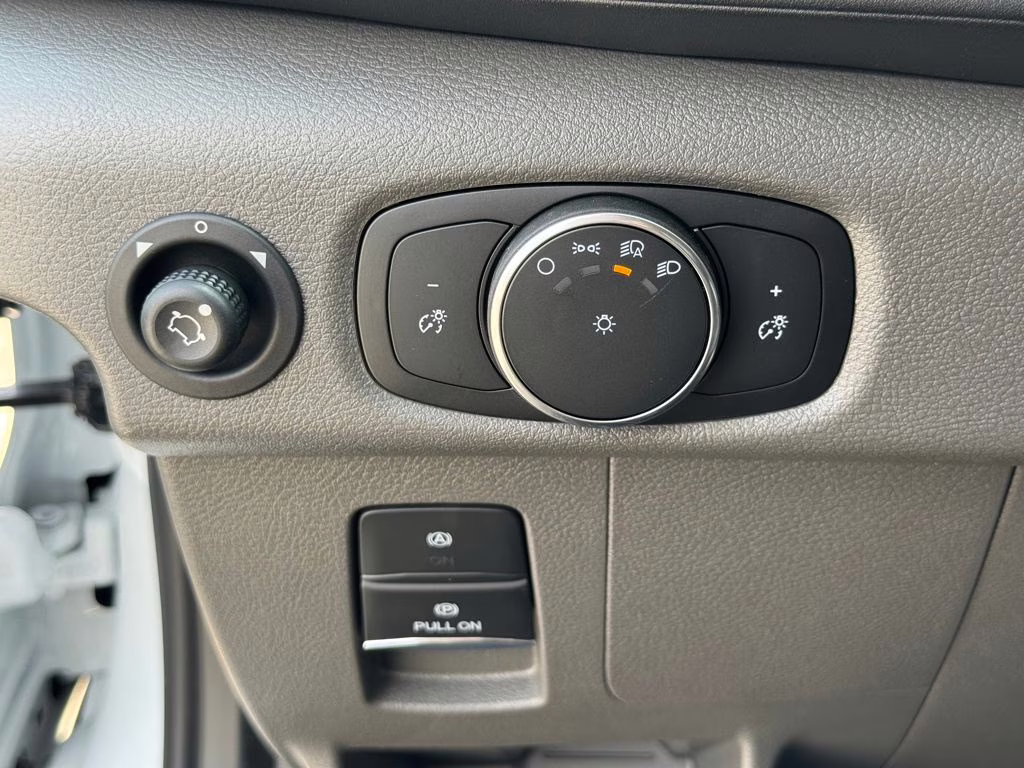 2026 Oxford White Ford Transit-250 Base RWD Van