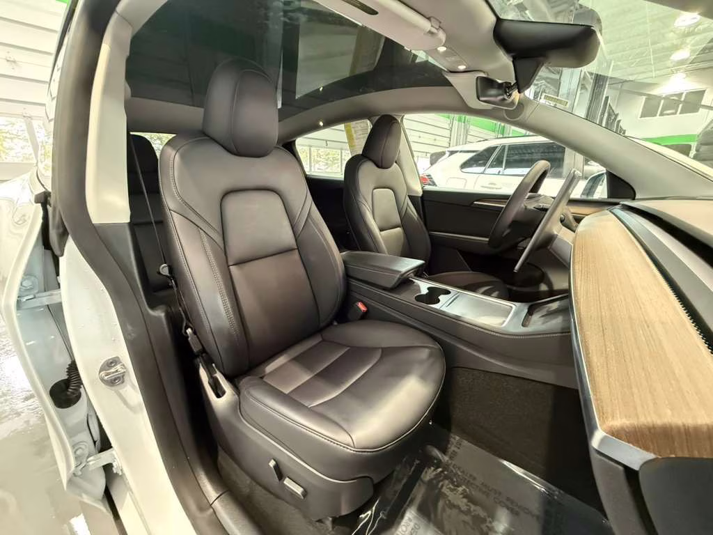 2024 Pearl White Multi-Coat Tesla Model Y Long Range RWD SUV