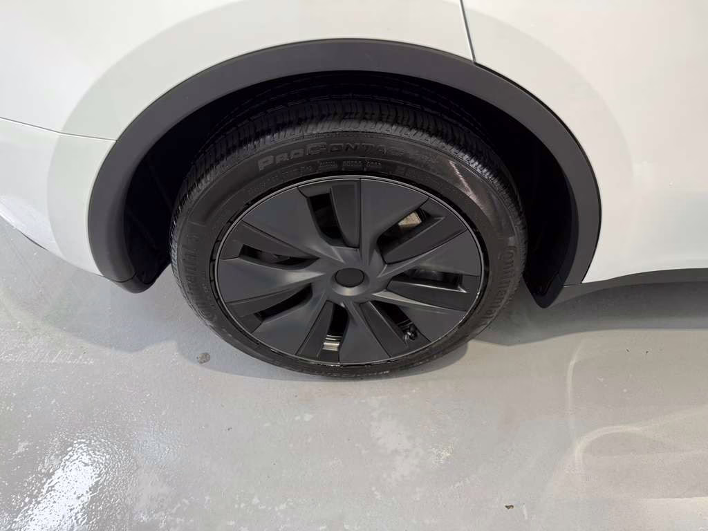 2024 Pearl White Multi-Coat Tesla Model Y Long Range RWD SUV