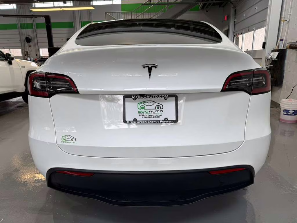 2024 Pearl White Multi-Coat Tesla Model Y Long Range RWD SUV