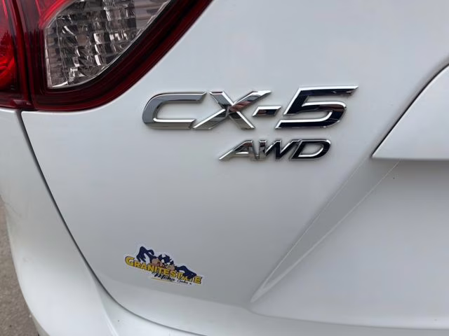 2016 Crystal White Pearl Mica Mazda CX-5 Touring AWD SUV