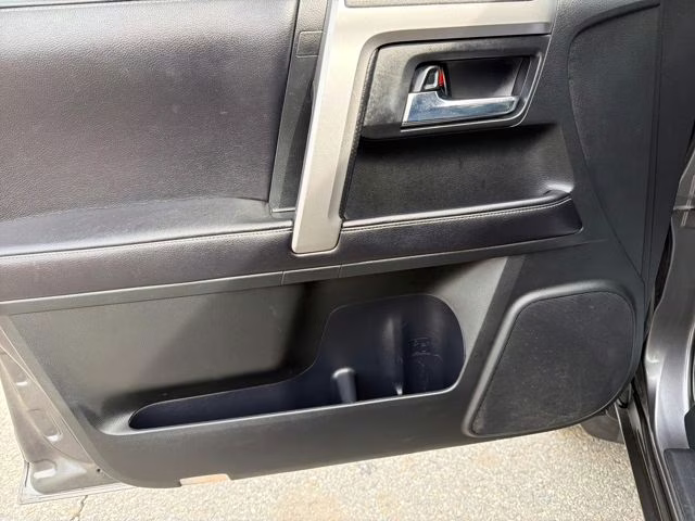 2016 Magnetic Gray Metallic Toyota 4Runner SR5 4X4 SUV