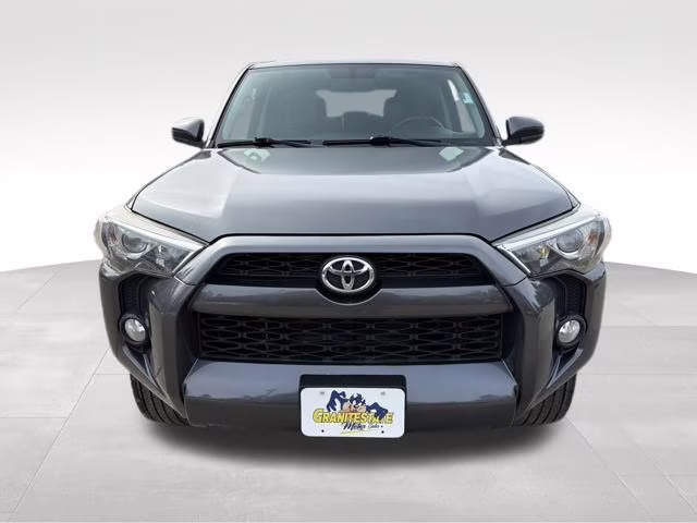 2016 Magnetic Gray Metallic Toyota 4Runner SR5 4X4 SUV