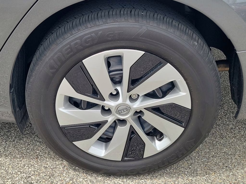 2025 Gun Metallic Nissan Altima 2.5 S FWD Sedan