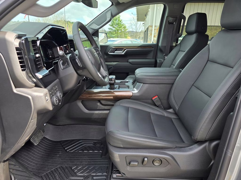 2026 Sterling Gray Metallic Chevrolet Silverado 1500 LT Trail Boss 4X4 Truck