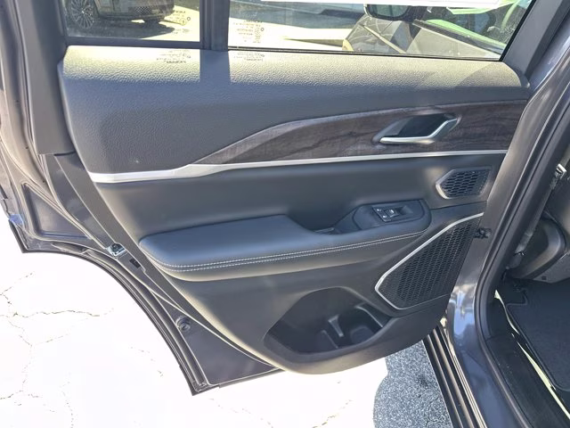 2026 Baltic Gray Metallic Clearcoat Jeep Grand Cherokee Limited 4X4 SUV