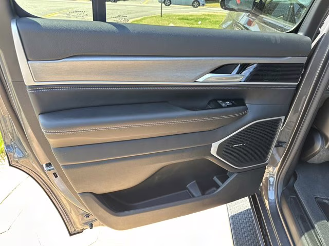 2026 Baltic Gray Metallic Clearcoat Jeep Grand Wagoneer Upland 4X4 SUV