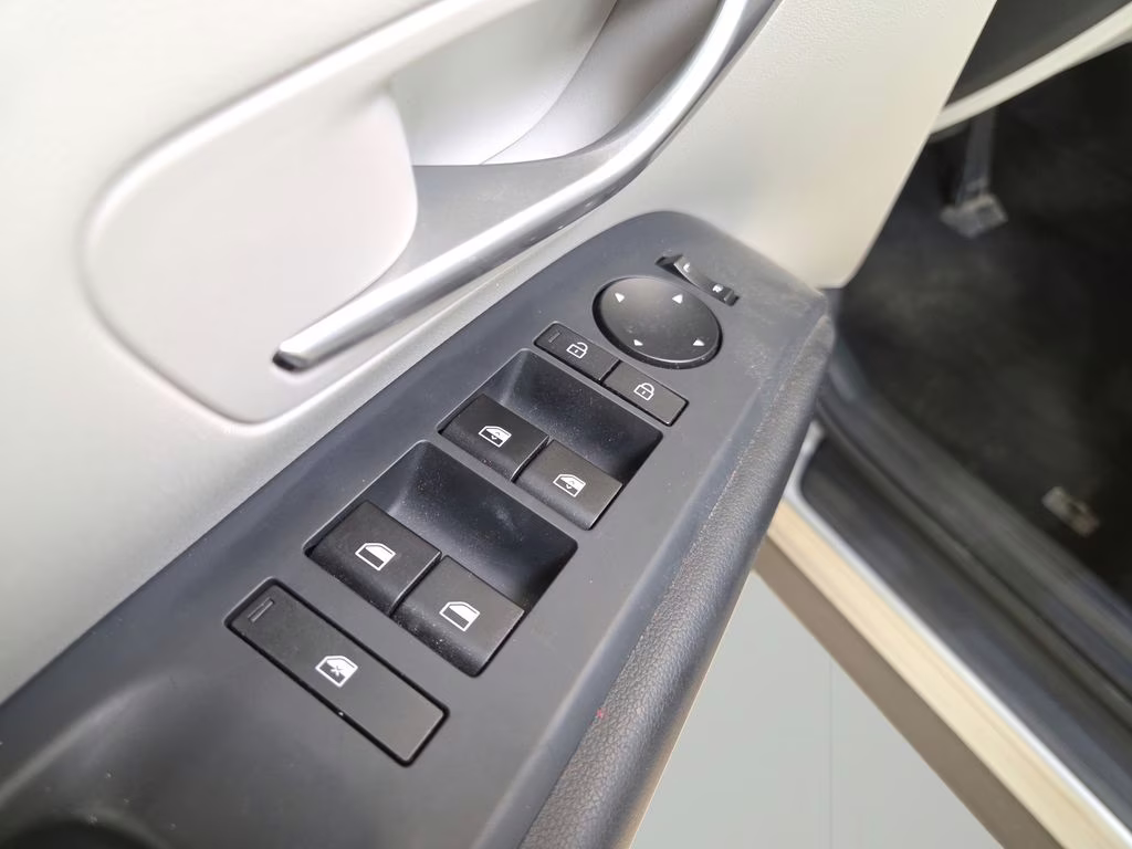 2025 Shimmering Silver Hyundai Tucson SEL AWD SUV