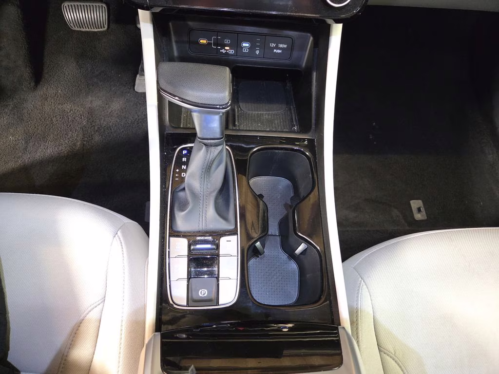 2025 Shimmering Silver Hyundai Tucson SEL AWD SUV