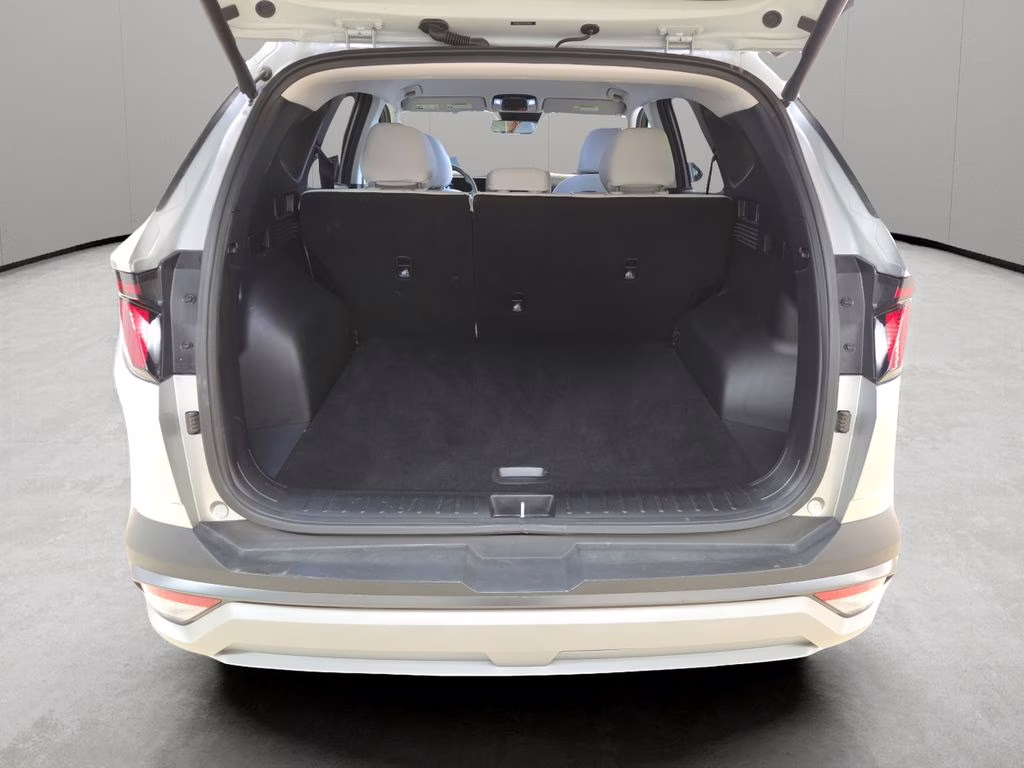 2025 Shimmering Silver Hyundai Tucson SEL AWD SUV