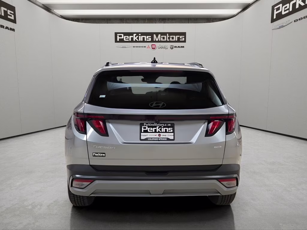 2025 Shimmering Silver Hyundai Tucson SEL AWD SUV