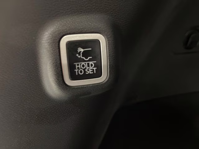 2026 Red Hot Pearlcoat Jeep Cherokee Limited 4X4 SUV