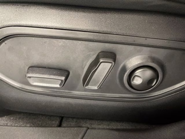 2026 Red Hot Pearlcoat Jeep Cherokee Limited 4X4 SUV